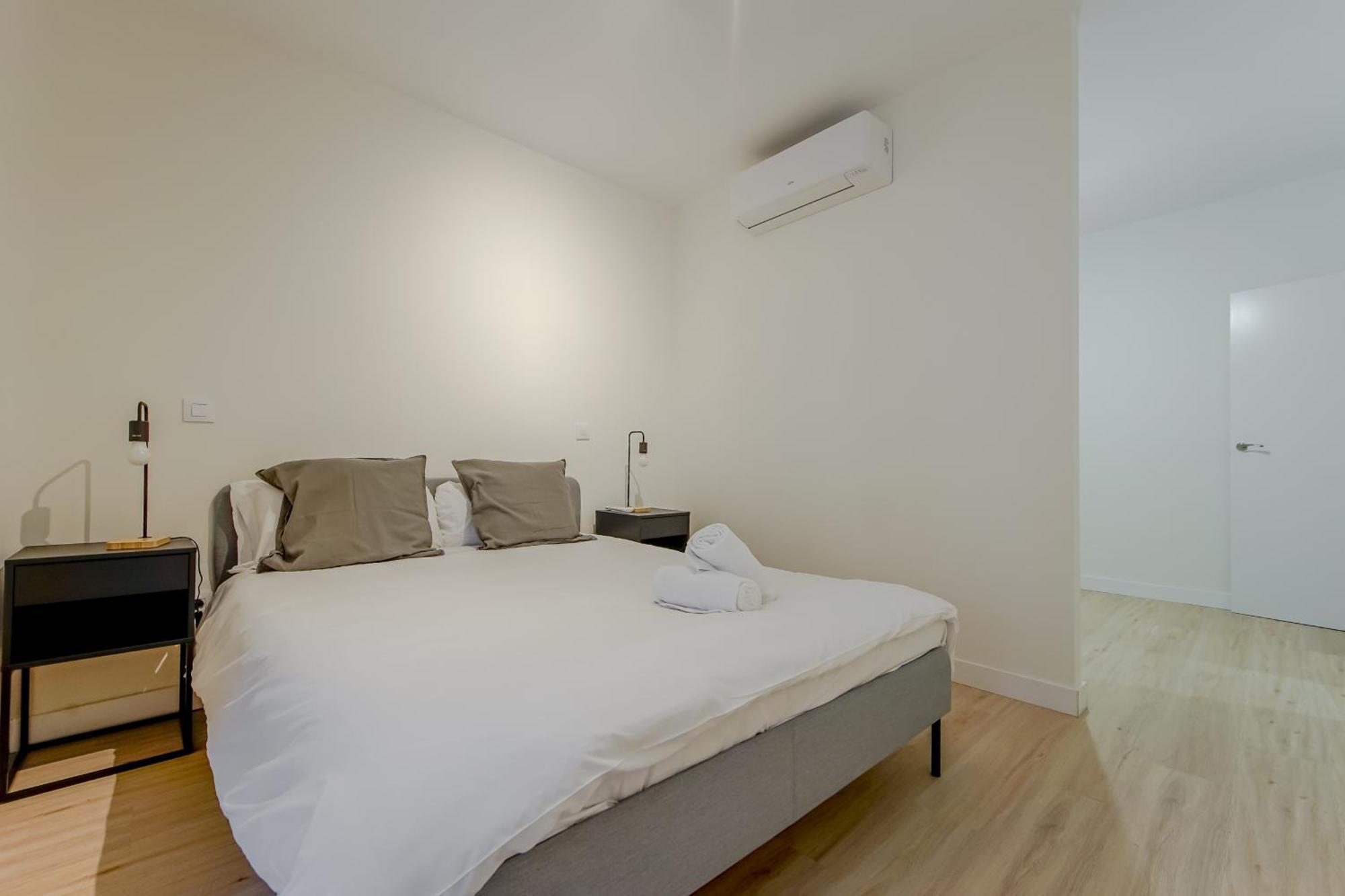 Modern Apt Para 6Pax En La Plaza De Tirso-Centro E1 马德里 外观 照片