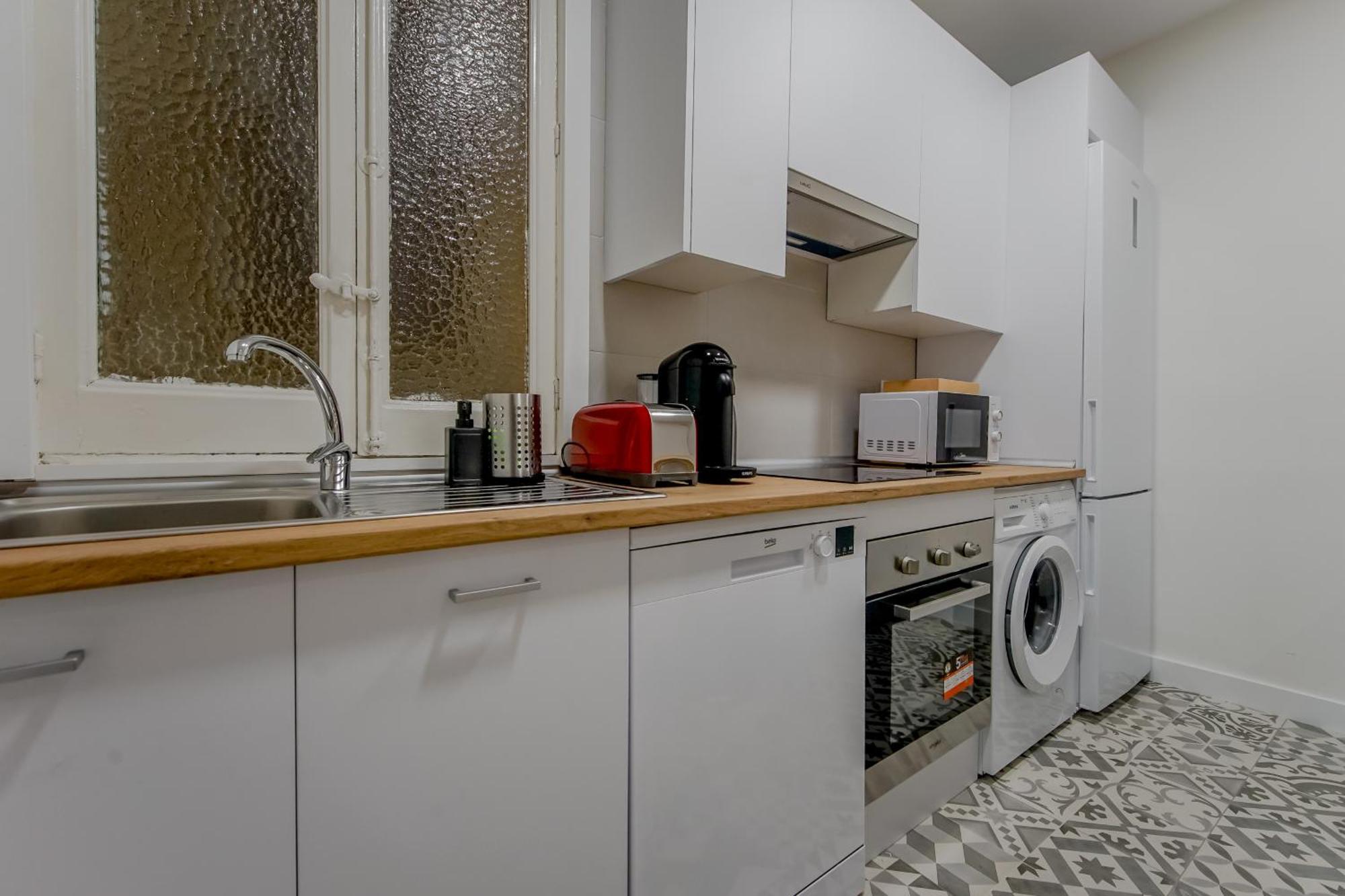 Modern Apt Para 6Pax En La Plaza De Tirso-Centro E1 马德里 外观 照片